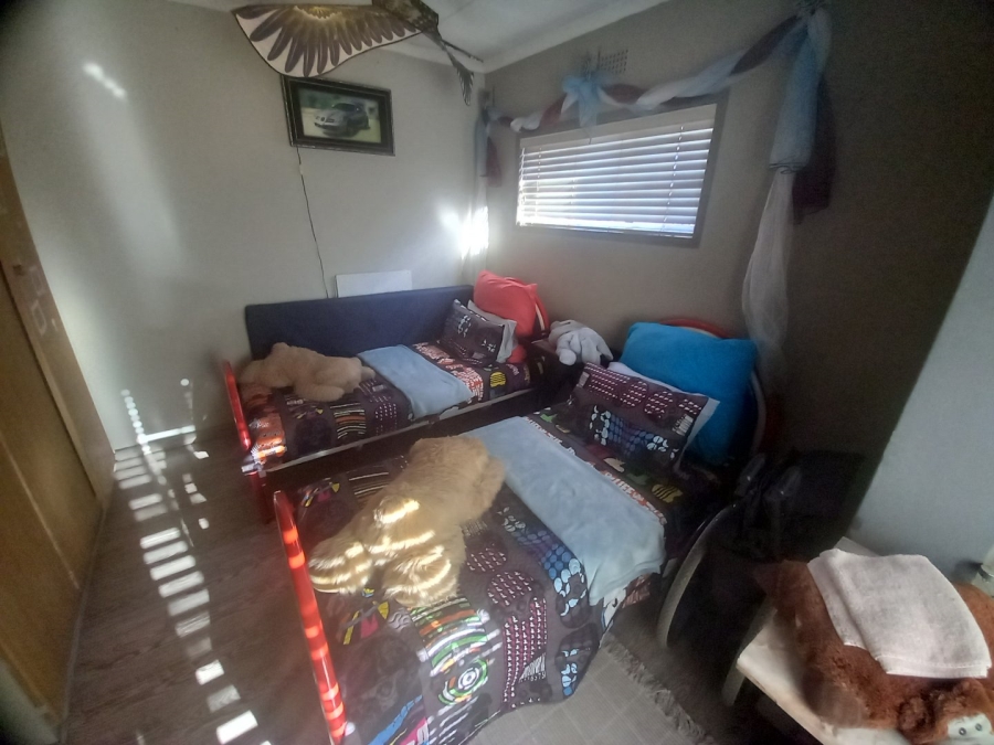 5 Bedroom Property for Sale in Vaalpark Free State